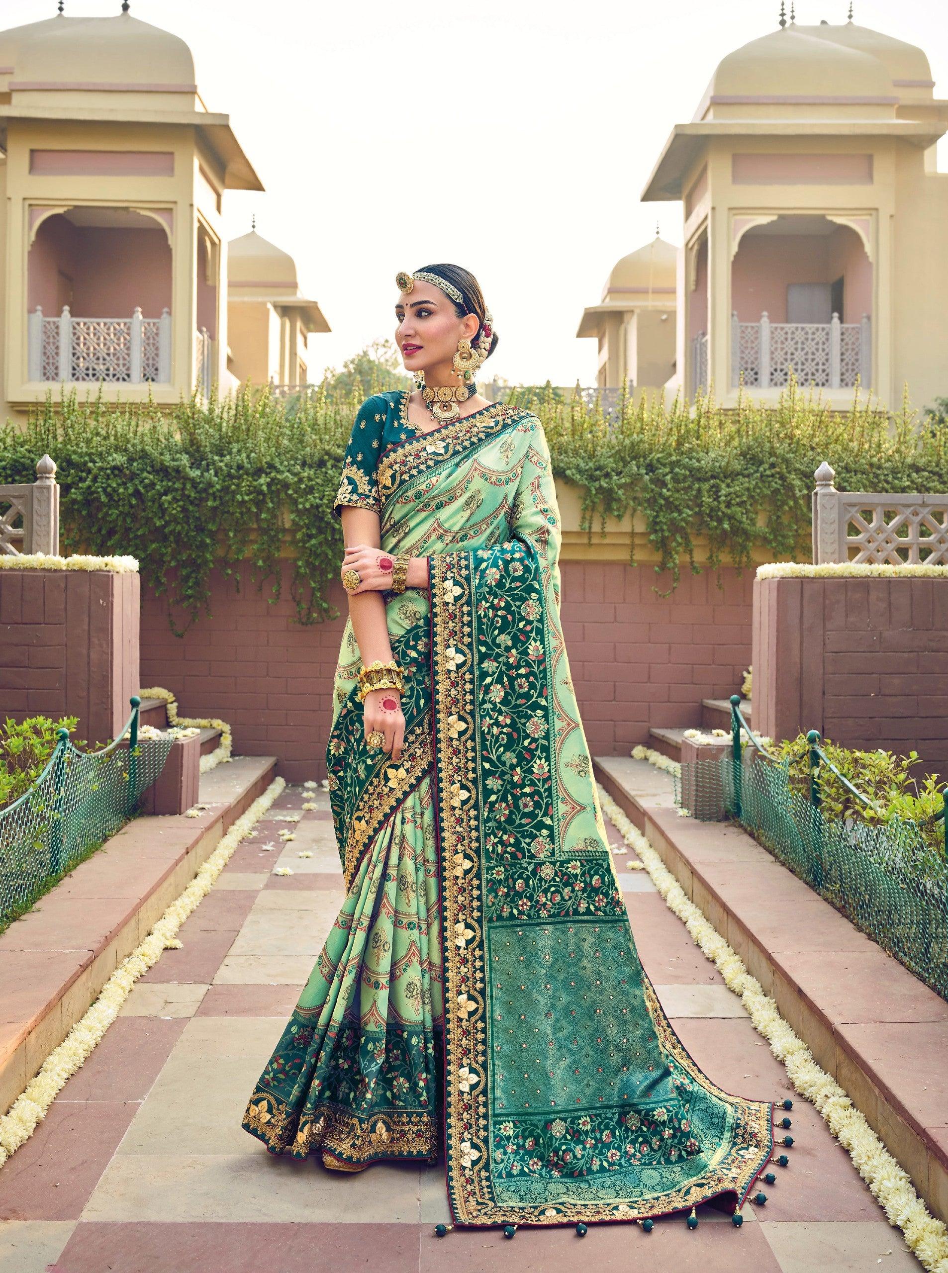 Buy Latest Patan Patola Silk Saree Online In India | Me99